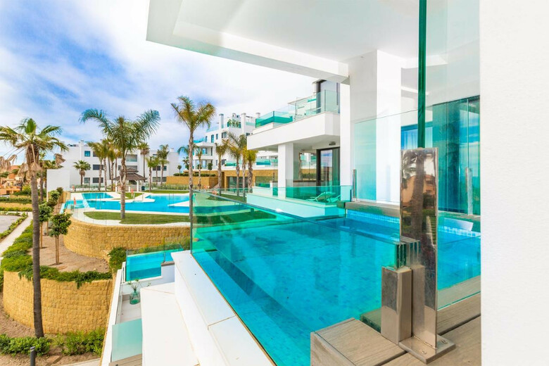 Hotel Wyndham Grand Costa Del Sol