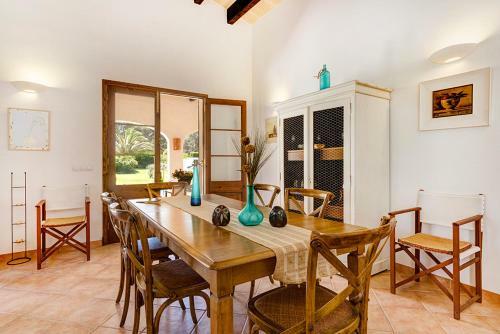 Casa Con Jard�n Y Piscina - Morell Onze