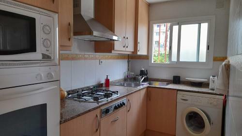 Apartamento Con Piscina Terraza Y Pista de Tenis