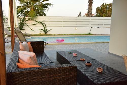 Villa Limni Pool House
