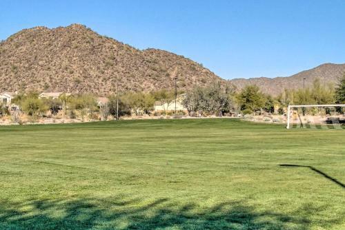 Idyllic Mesa Home With Pool And Outdoor Kitchen!
