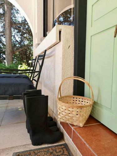 Apartamento 2 Bed Cottage With Pool & Garden