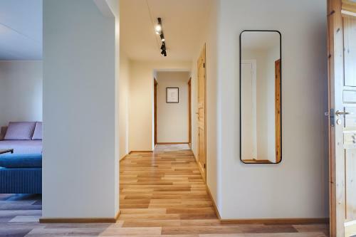 Freshly Renovated Family Apartment