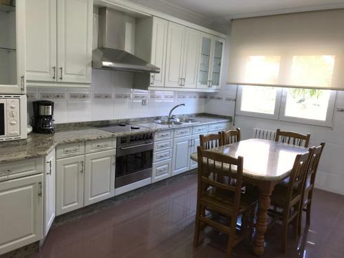 Vivienda Adosada Con Piscina Cerca de La Playa