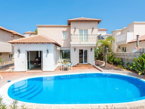 Hermosa Villa Chayofa Con Piscina Y Terraza