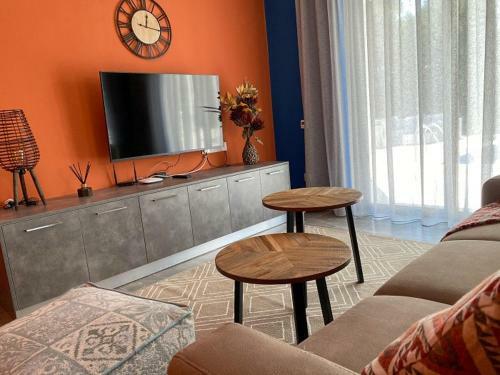 Luxury Villa Roma Near The Beach