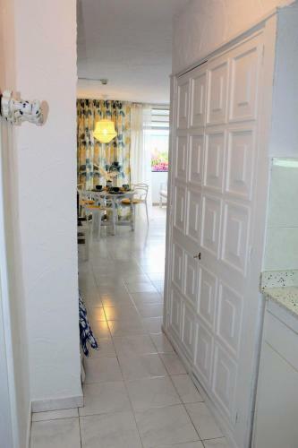 Sea And Pool View Apartment Bamira