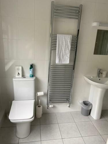 Hostal Cottage Court Hotel