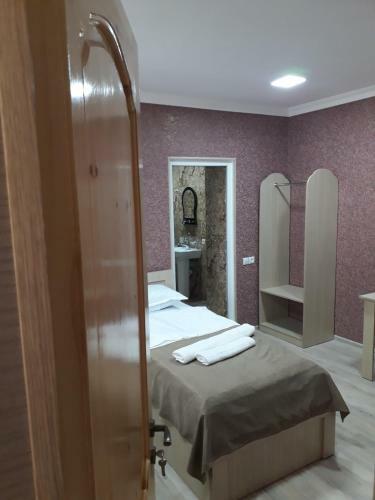 Hostal Vardzia