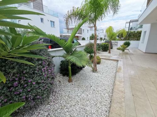 Luxury New Villa Poseidon Plage Residences