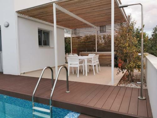Luxury New Villa Poseidon Plage Residences