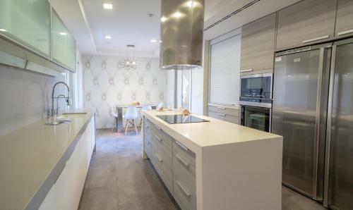 Mediterranean First Line Beach Luxury Villa With Private Pool In Alicante