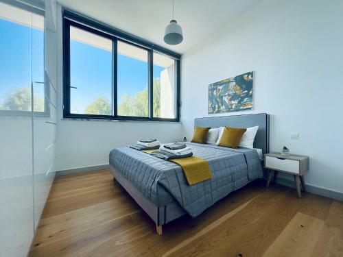 Emerald 201 1 Bedroom Apartment