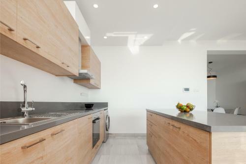 Residences 301, 3 Bedroom Apartment