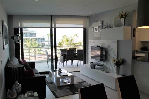 Infinity View Lovely Apartment