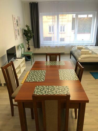 Apartm�ny Skuhersk�ho