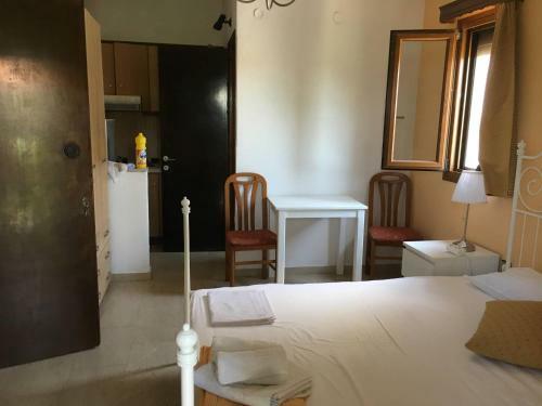 Hostal Room In Guest Room - Villa Maro 1 Afytos