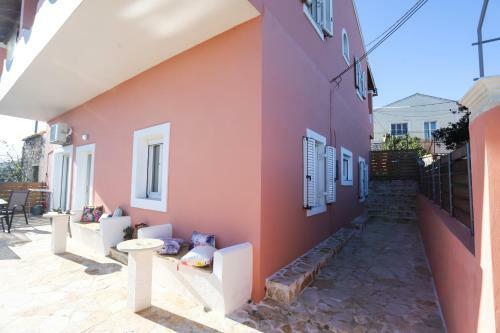 Olive Grove Deluxe Apartment
