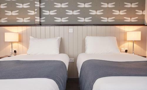 Hotel Corner House Inn By Good Night Inns