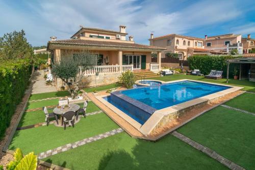 Villa Joan Deia Escultor