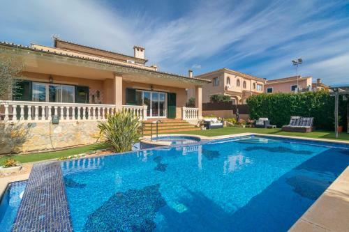 Villa Joan Deia Escultor