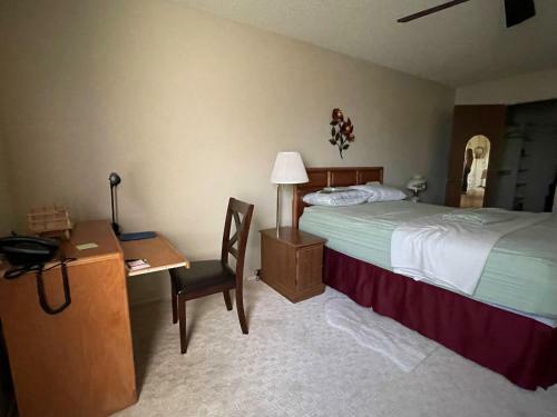 Spacious 2bed/2bath Apartment Is Mesa, Az - 55+ Community