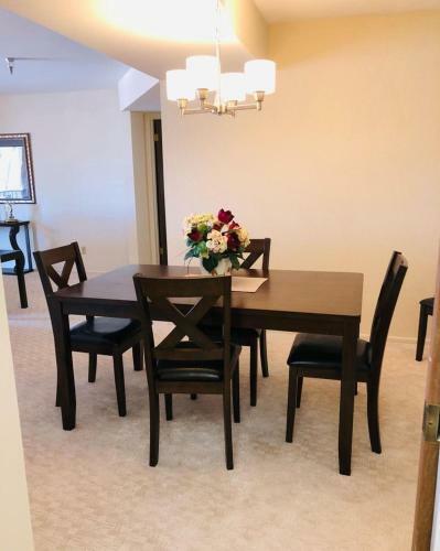 Spacious 2bed/2bath Apartment Is Mesa, Az - 55+ Community