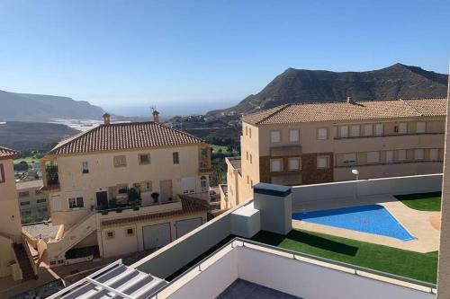 Apartamento Nuevo Con Piscina En La Env�a Golf