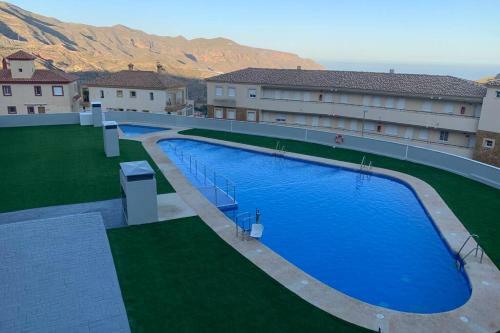 Apartamento Nuevo Con Piscina En La Env�a Golf