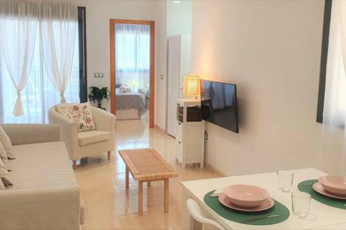 Apartamento Nuevo Con Piscina En La Env�a Golf