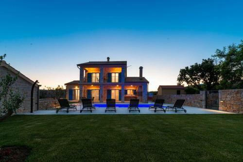 Luxury Stone Villa Banovi