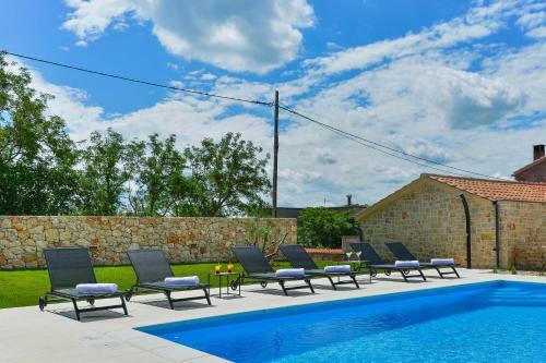 Luxury Stone Villa Banovi With Pool