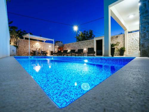 Dalmatian Villa Castello Coza With Pool