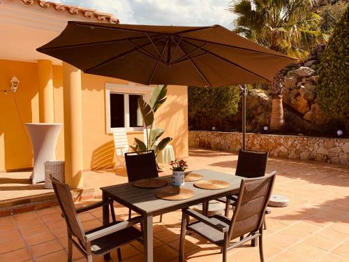 Denia Seaview Golf, Tennis & Beach Villa