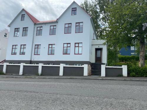 Central And Cosy Studio Apartment With Free Parking