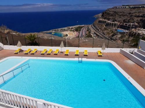 Apartment With Big Pool And Sea View
