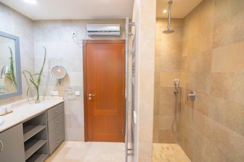 Villa Bellviure , Con Piscina Privada