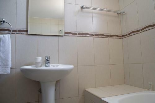 Fig Tree Villa Ekaterina 3 Bdrm