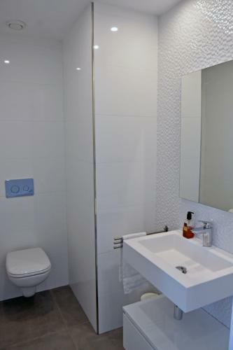 Apartamento Lujo- Terraza- Playa-piscina En Gran Alacant Beach