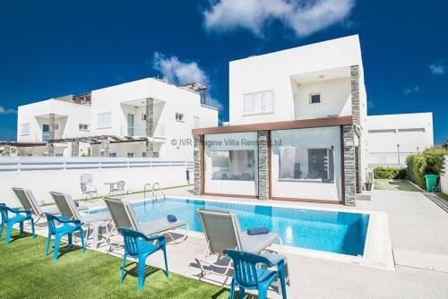 Beautiful Villa Minutes From The Beach, Protaras Villa 1405