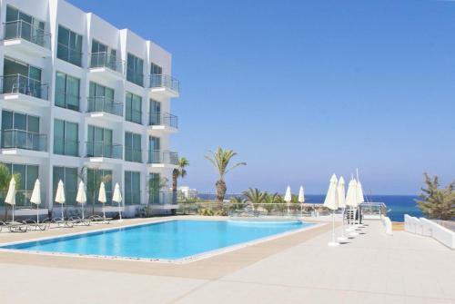Coralli Spa Beachfront Apartment With Breathtaking Sea Views
