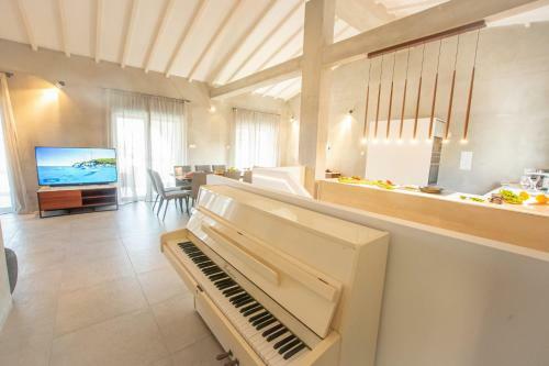 Villa Protaras Art House Seviews