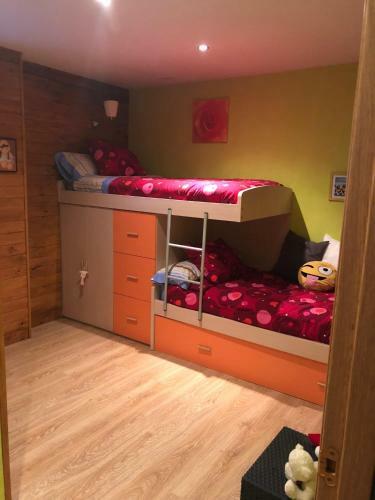 Amplio Apartamento En Canfranc Pueblo