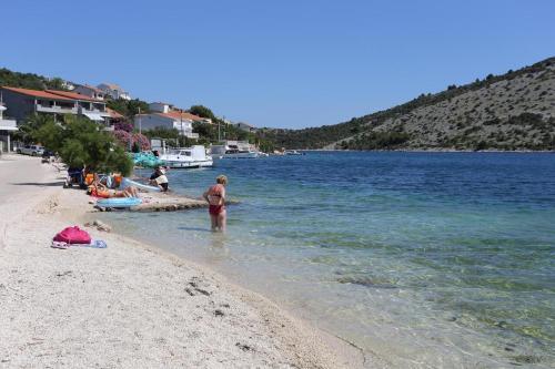 Apartments With A Parking Space Vinisce, Trogir - 14407