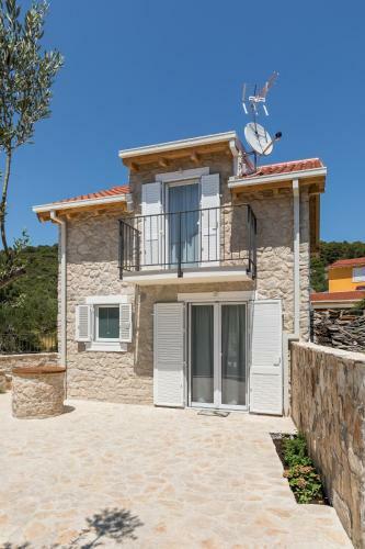 Villa Peaceful Stone Nest With Private Pool