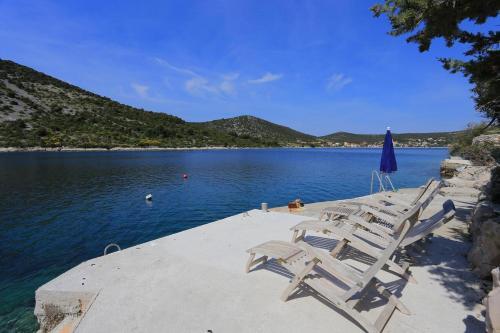 Apartments By The Sea Vinisce, Trogir - 18674