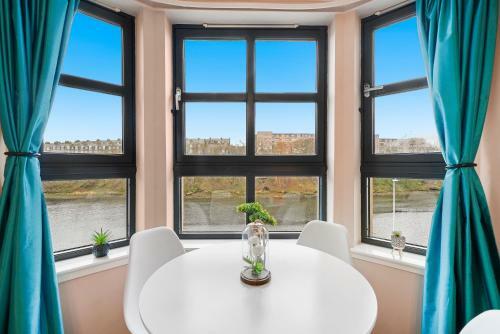 Apartamento Riverside Lodge - Private Parking - River Views
