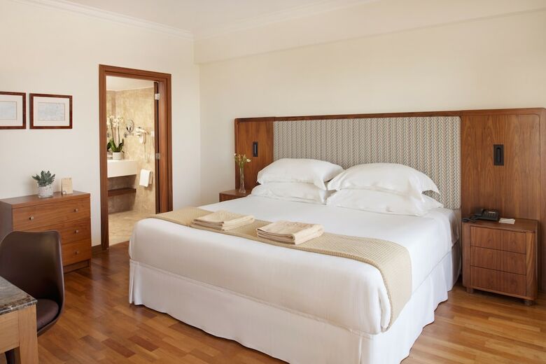 Hotel Grecian Park