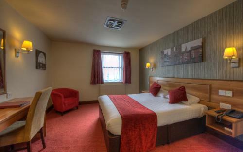 Hotel Pride Of Lincoln By Good Night Inns