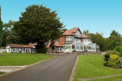 Hotel Woodlands Hall